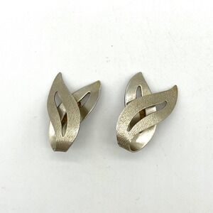 Vintage Sarah Coventry Silver Tone Leaf Clip On Earrings Signed Costume Jewelry‎